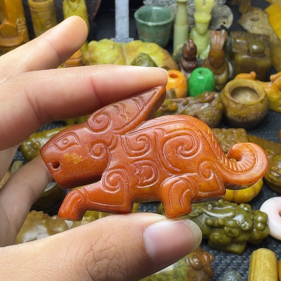 白玉菩提吊坠。。。