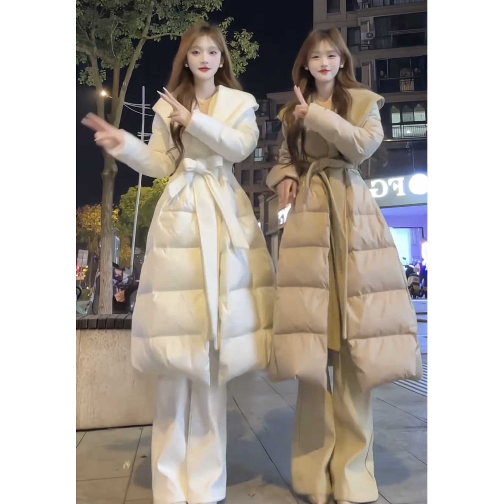 复古大码翻领长款轻薄羽绒服女款2025新款毛呢拼接收腰白鸭绒外套