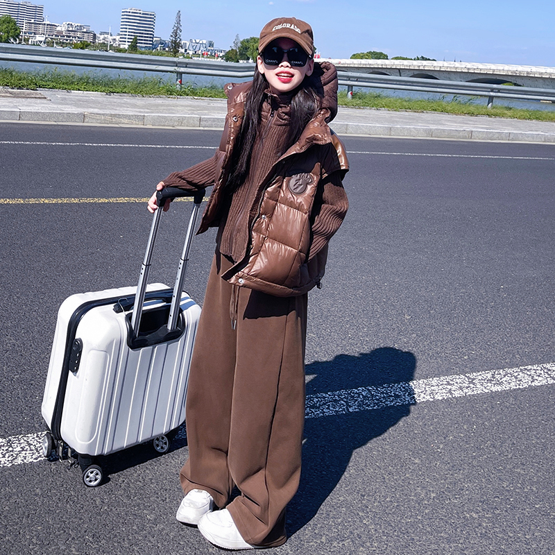 女童针织连帽毛衣洋气棉马甲秋冬季2024新款韩版加绒休闲裤三件套