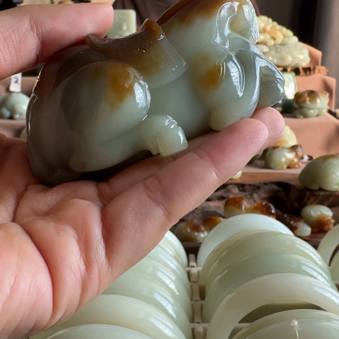 和田玉（糖玉）未镶嵌挂件