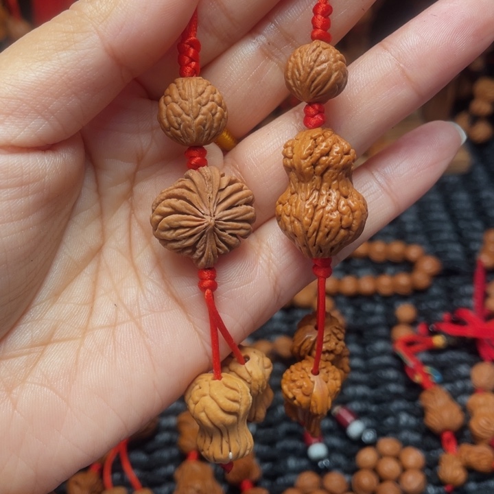 菩提籽类龙纹桃枭挂件