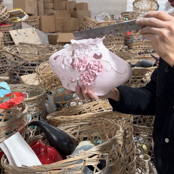 摆件高度18厘米口径10厘米微瑕捡漏