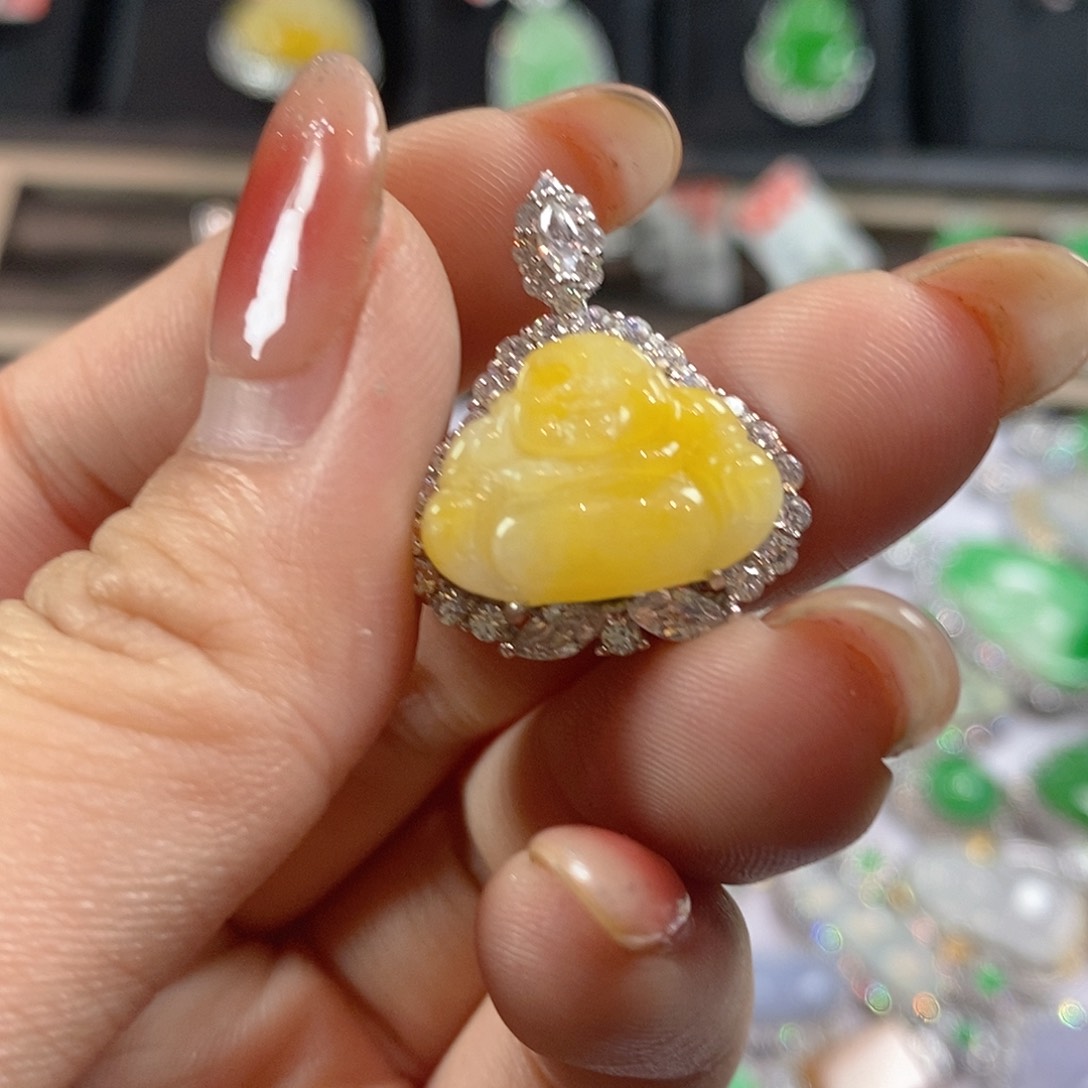 翡翠颈饰银S925镶嵌天然翡翠