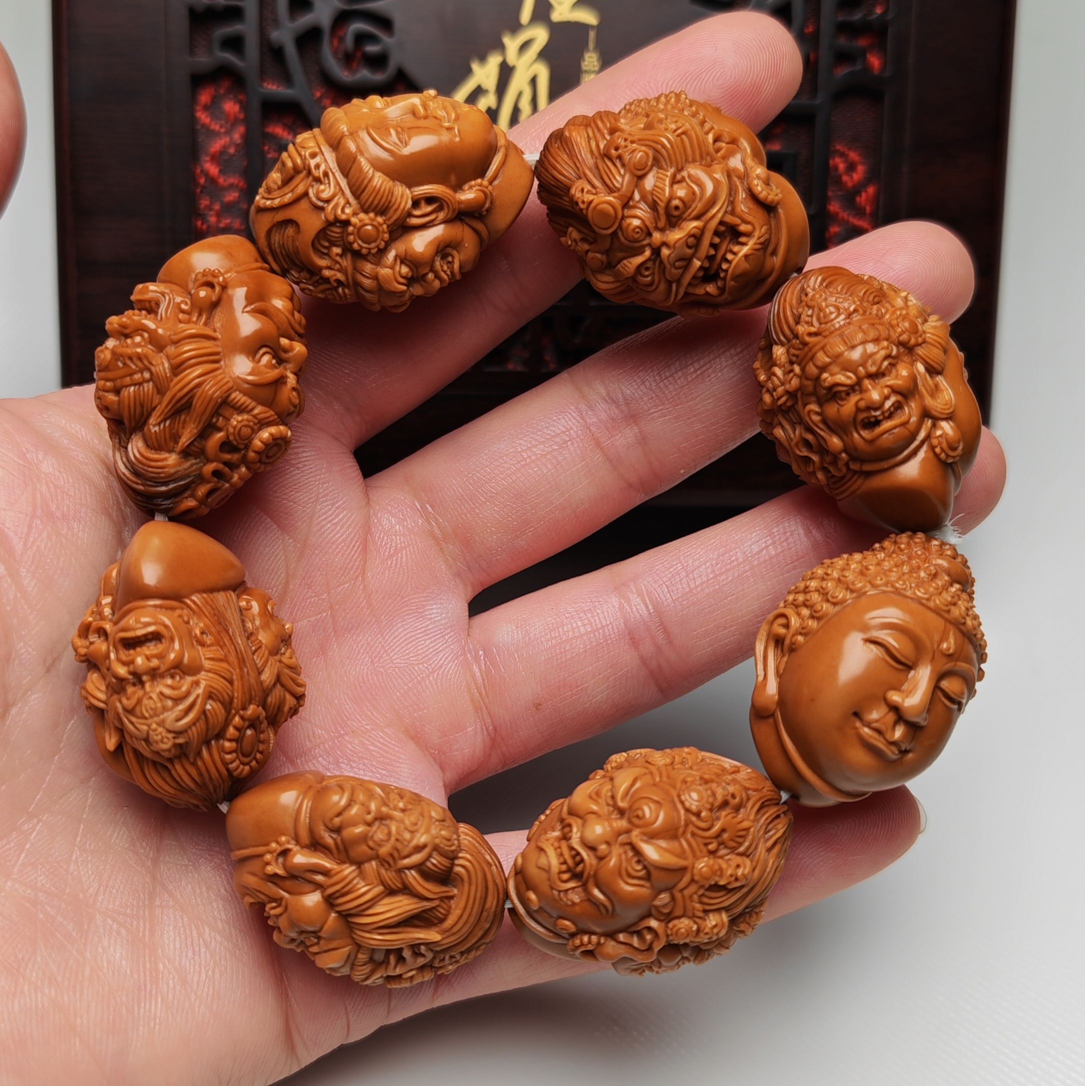 翟娟老师三面佛头 尺寸2.1 