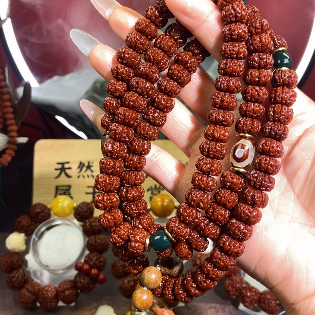 金刚菩提吊坠108颗。