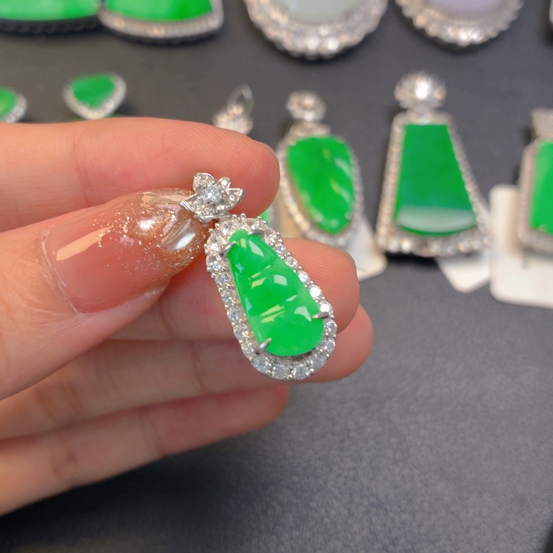 翡翠银S925镶嵌颈饰