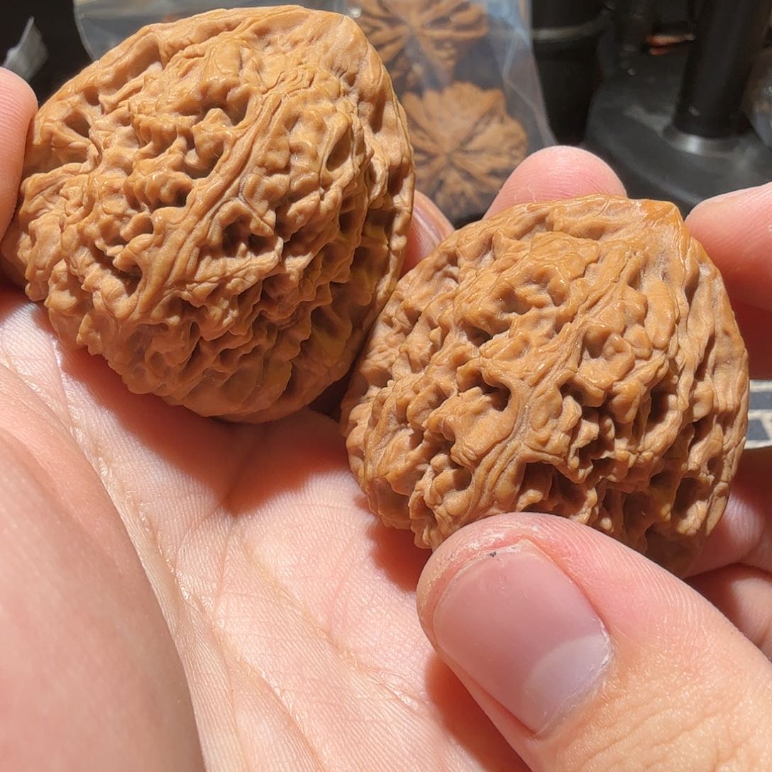 文玩核桃把件南疆