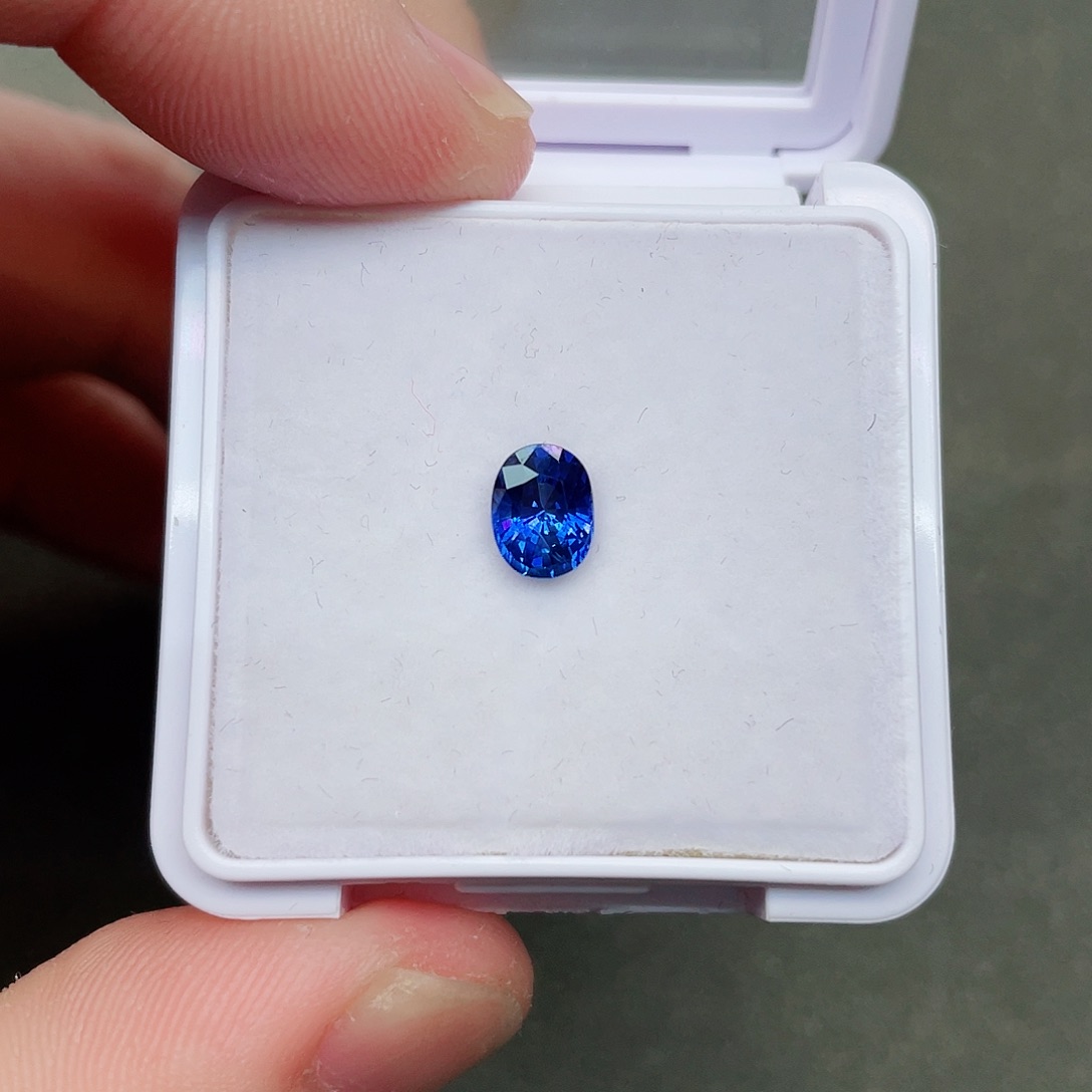 蓝宝石裸石未镶嵌1.17克拉皇家蓝