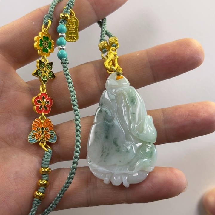 翡翠吊坠(赠链)未镶嵌代编织