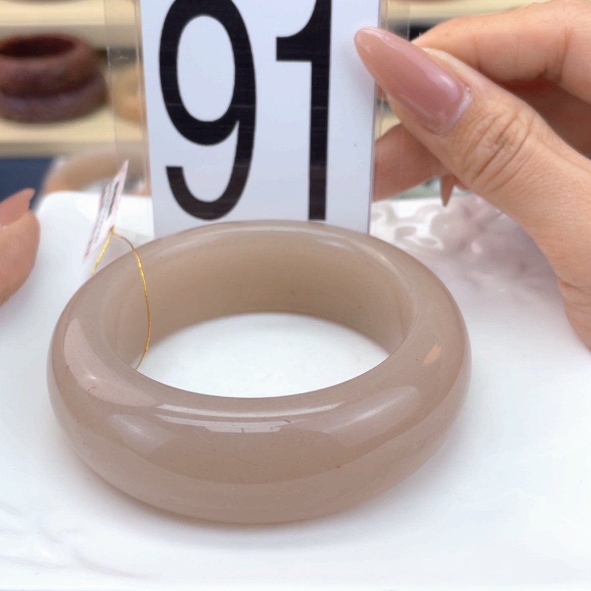 【闪购商品】石英质玉手镯未镶嵌