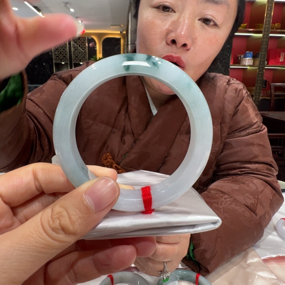 手***6翡翠未镶嵌手镯飘蓝花57-58福利不退不换