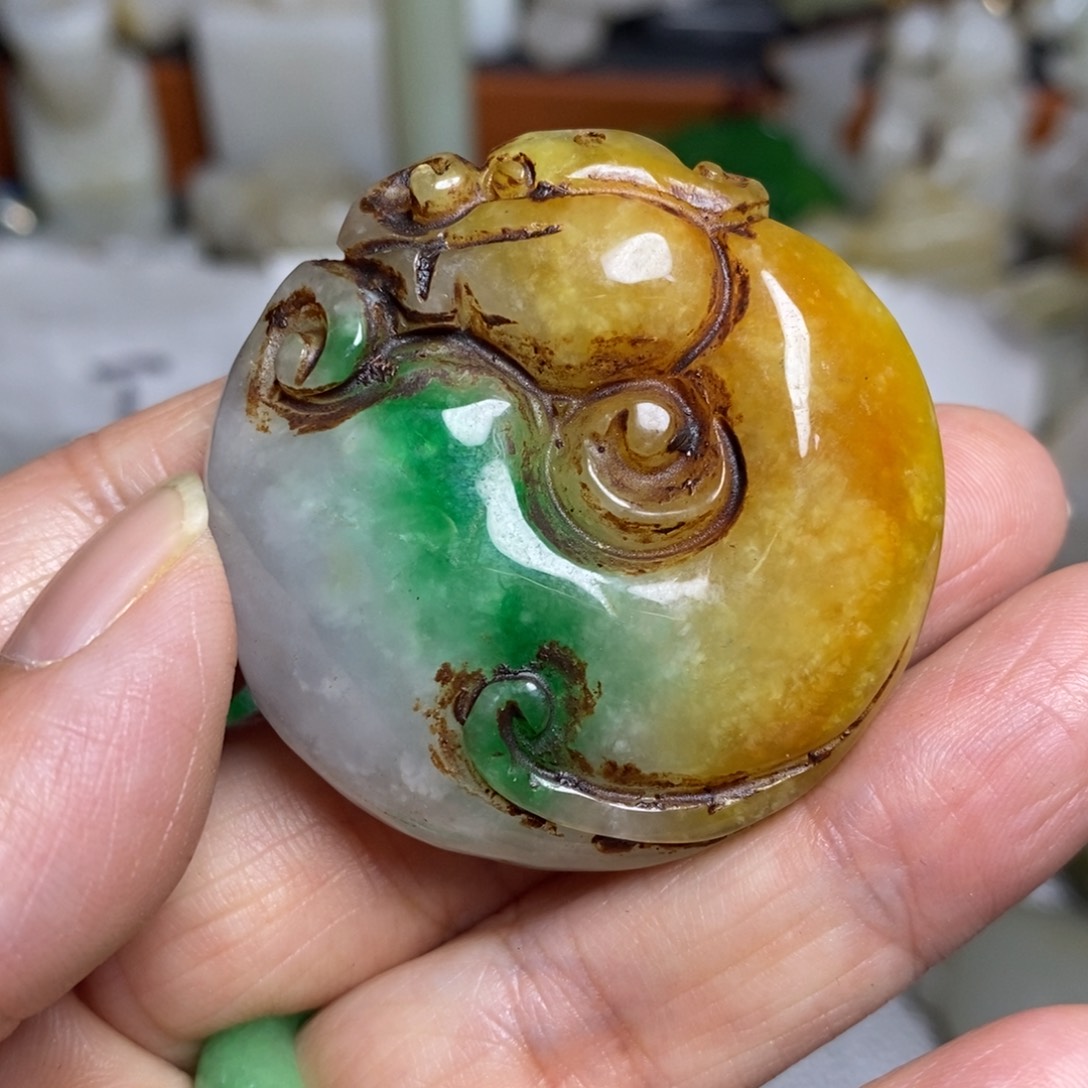 和田玉（糖玉）未镶嵌颈饰