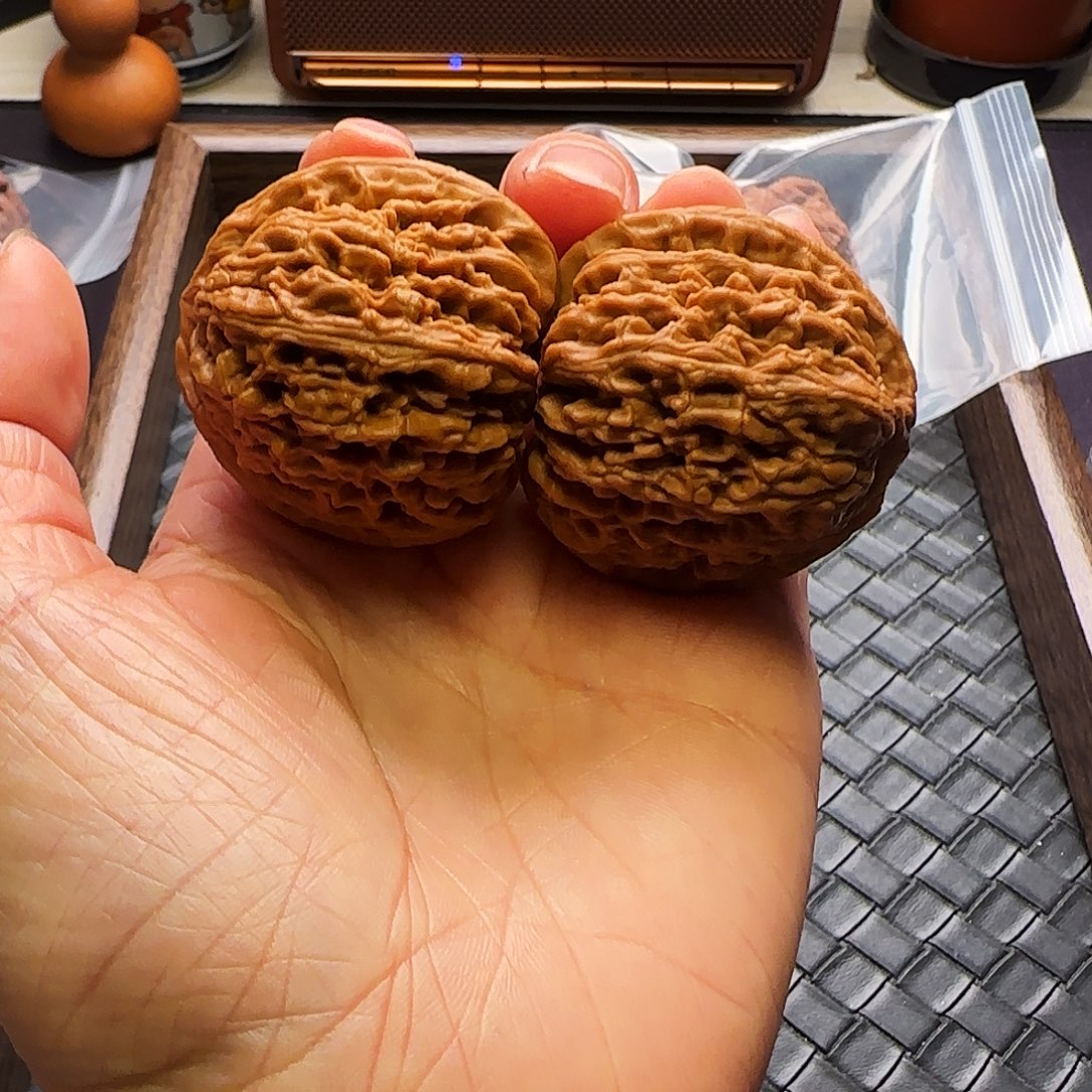 白***桦吊坠文玩核桃南疆