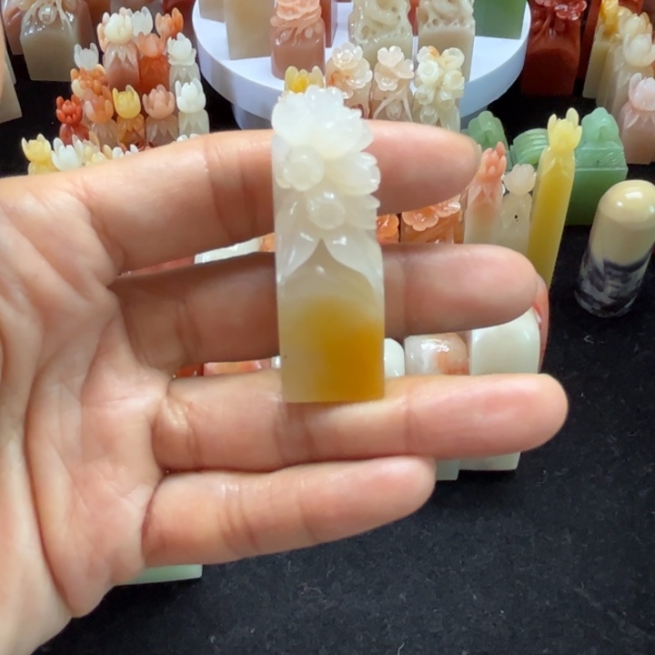 老挝石?*。。。。。。。。。。。。。