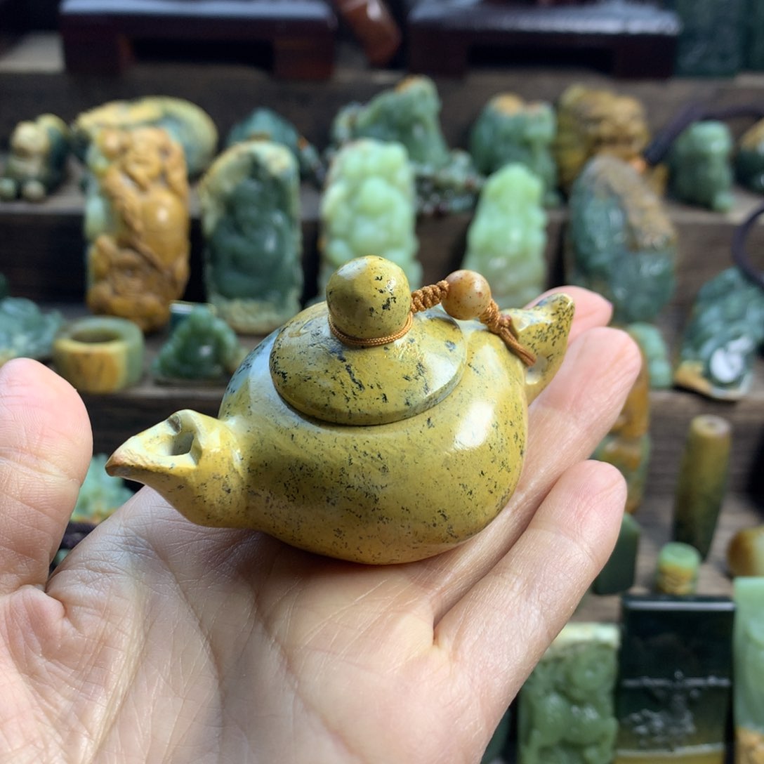 岫岩河磨玉（透闪石质玉）手把未镶嵌