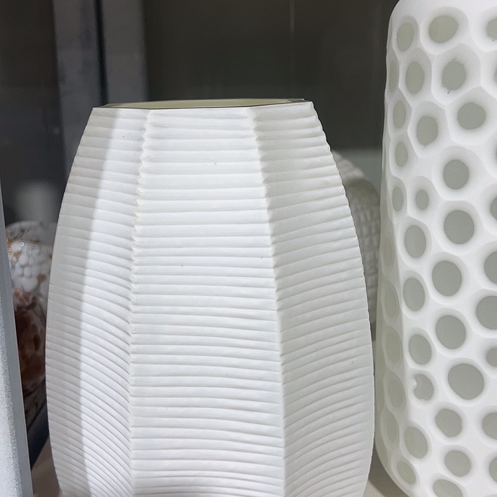 琉璃手工艺品白瓷磨刻花瓶花器高25口9