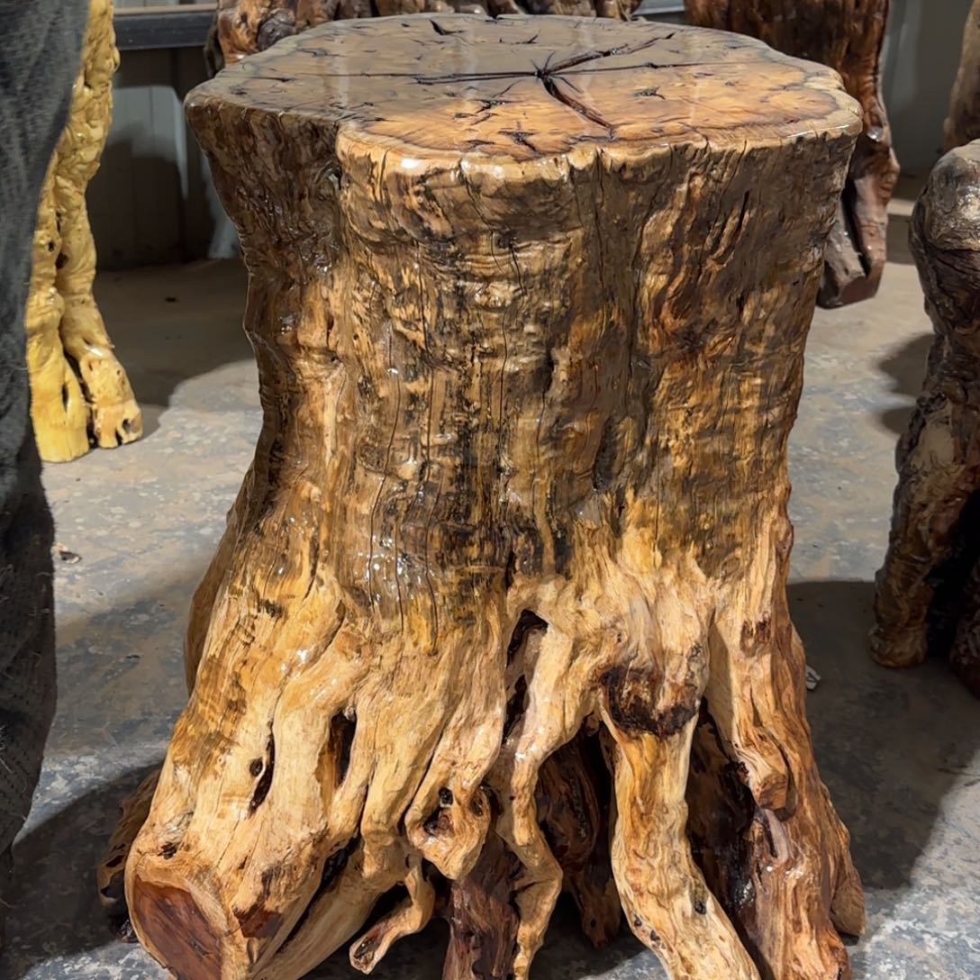 明***型龙纹鸡心枣木手工艺品 