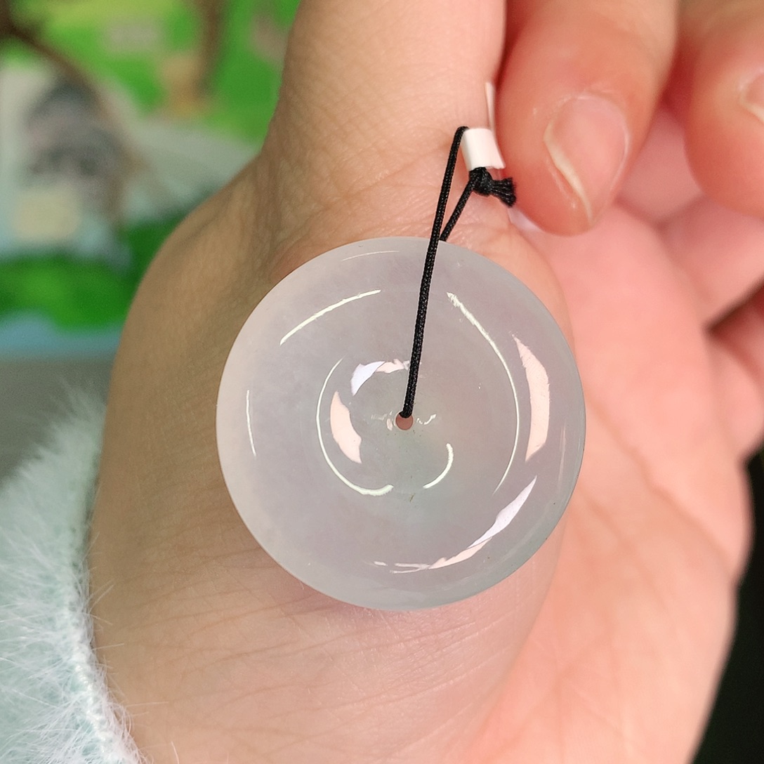 翡翠颈饰未镶嵌冰胶扣子