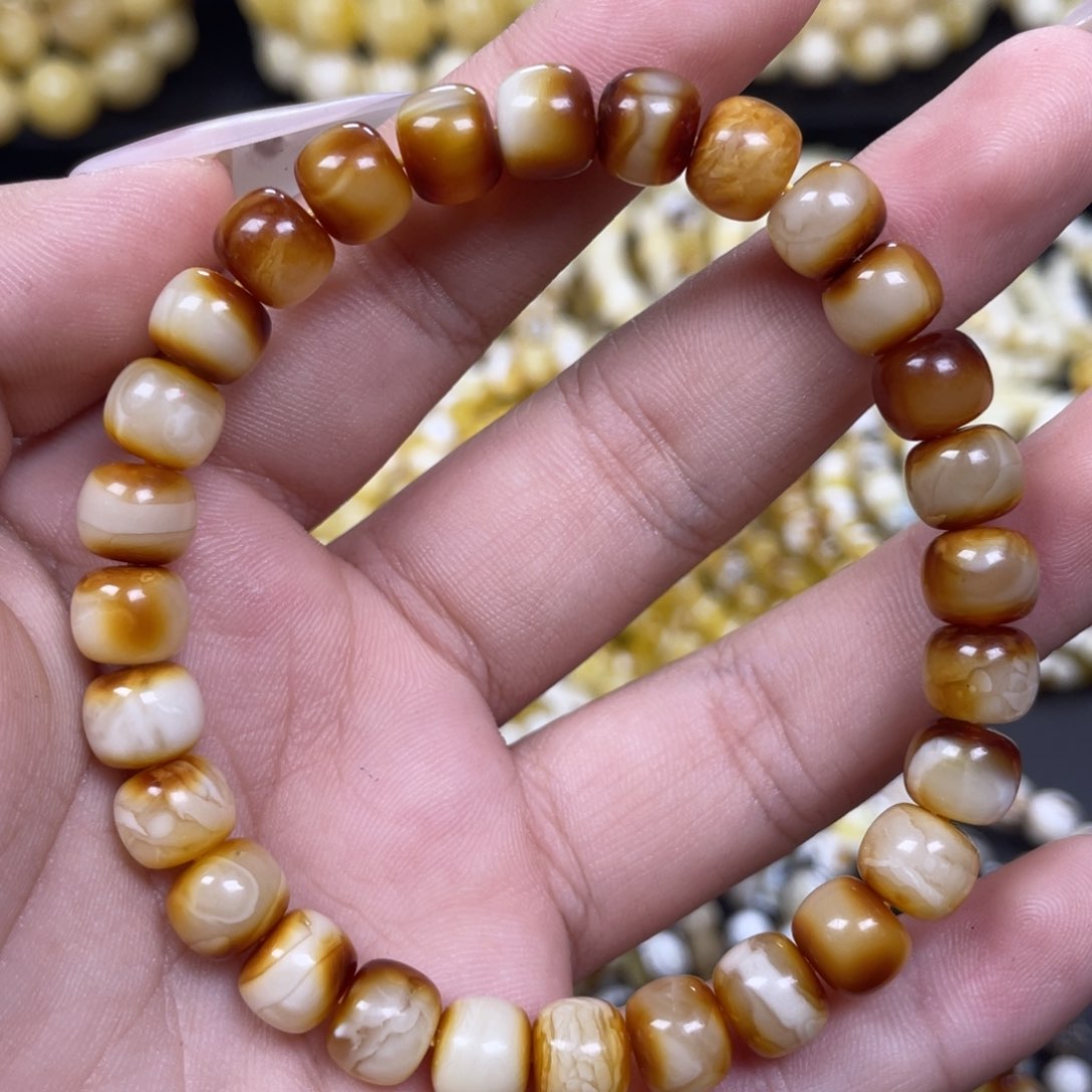 蜜蜡未镶嵌珠宝奇石8m