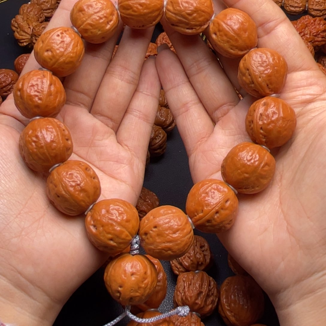 文玩核桃手串光头强