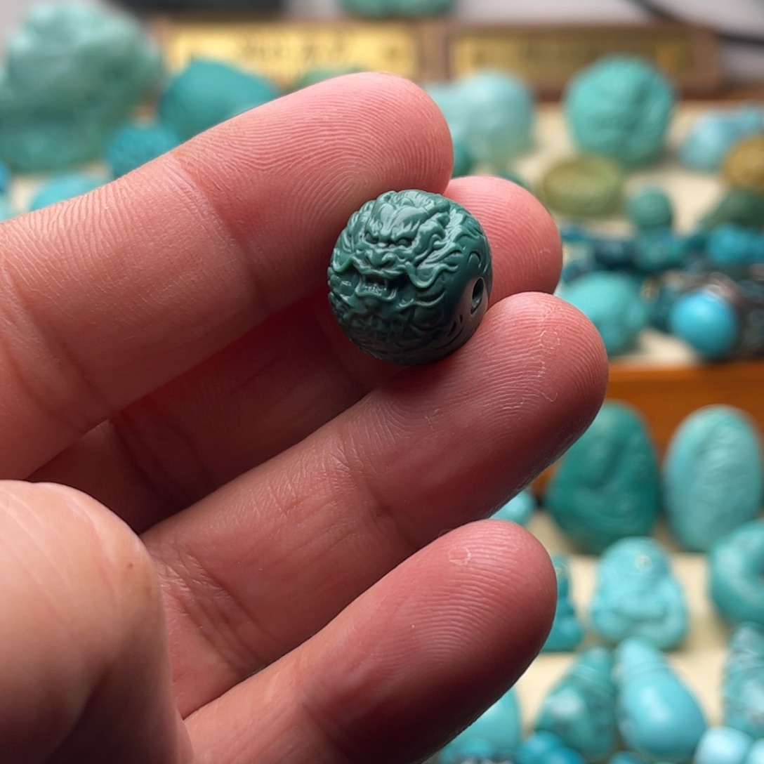 绿松石雕刻未镶嵌