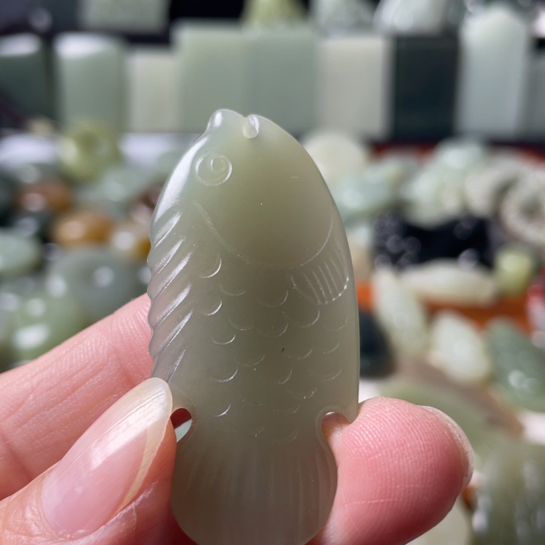 和田玉（糖玉）未镶嵌颈饰