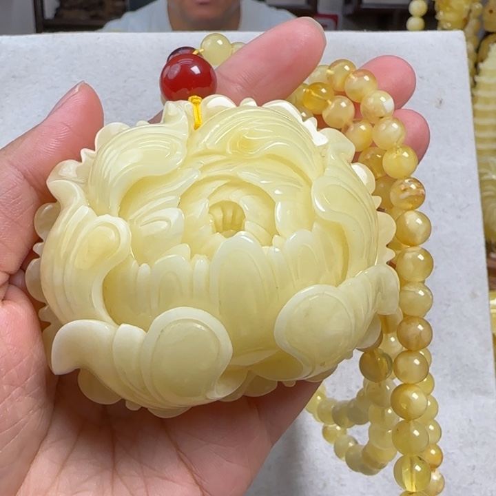 未镶嵌蜜蜡珠宝奇石