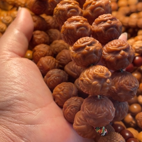 手串猴头核桃老**里舞台