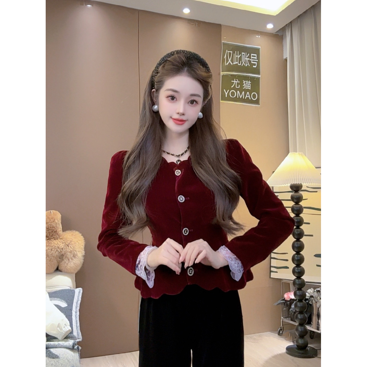 【尤猫】【加夹棉】百搭显瘦设计感蕾丝拼接气质丝绒外套-Y31102X