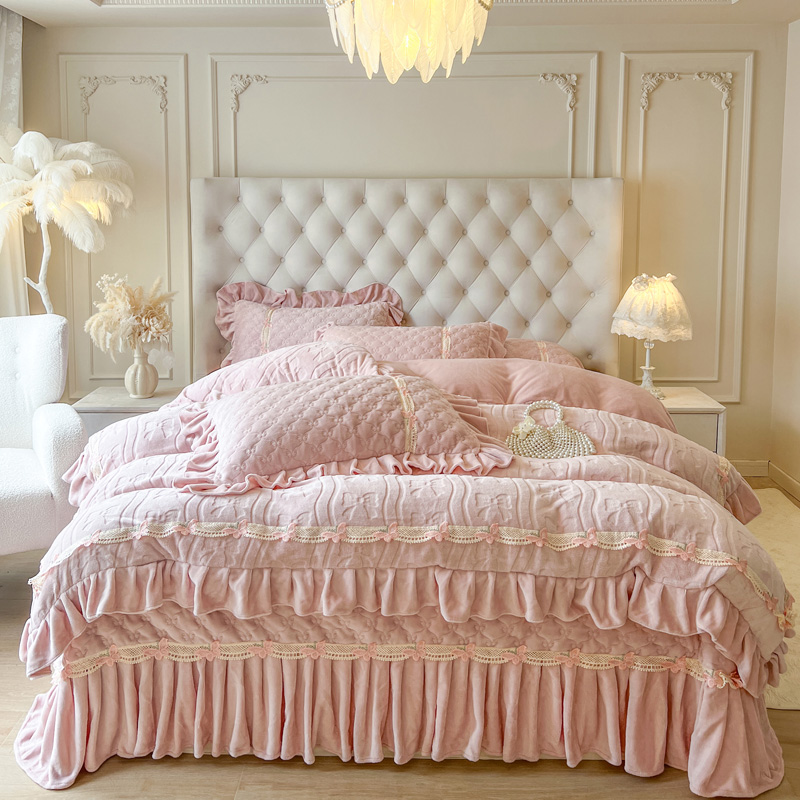 新款冬季加厚牛奶绒床盖款四件套双面绒亲肤保暖被套花边床品套件