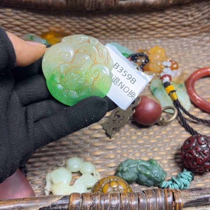 乐***姐龙脊菩提吊坠工艺品3598