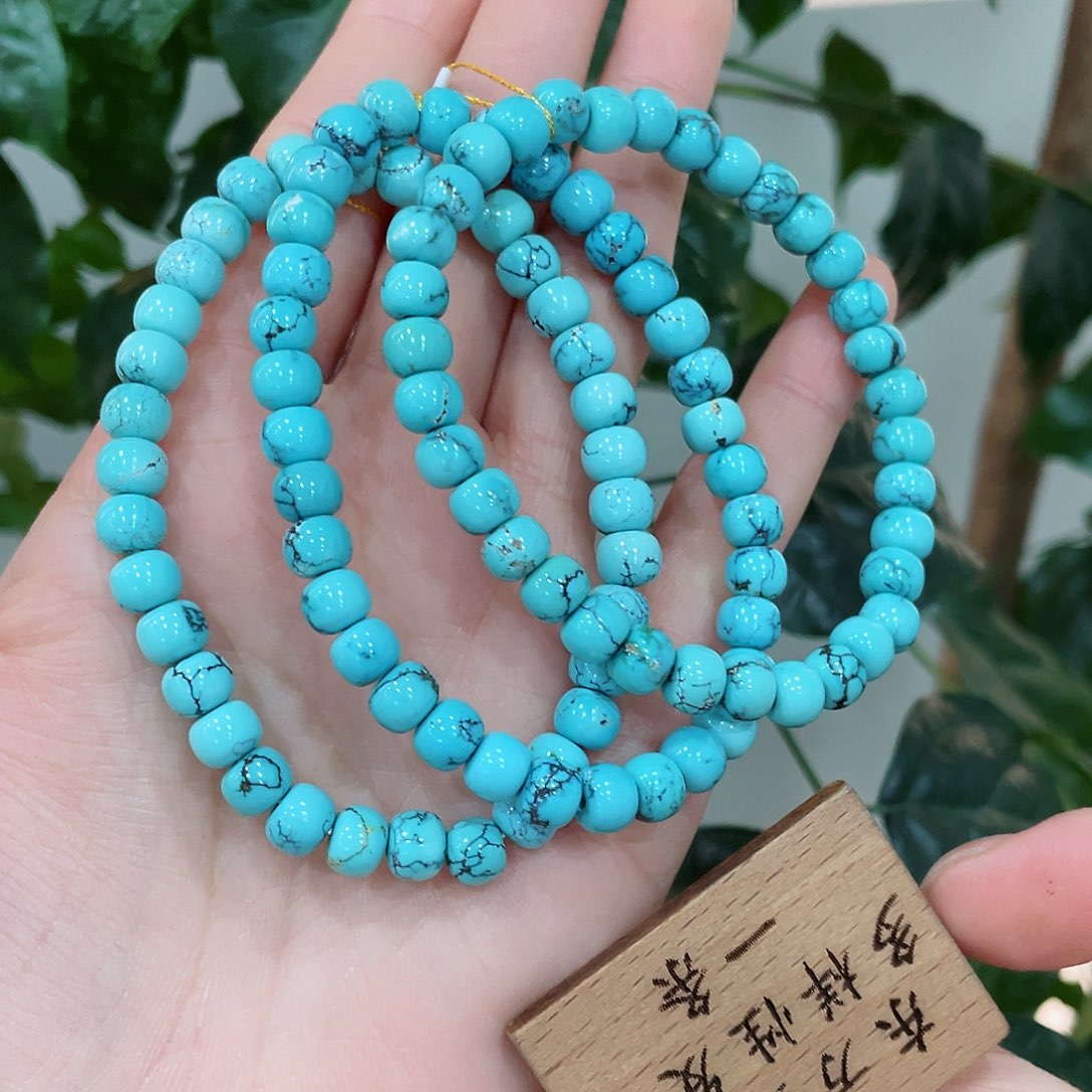 绿松石颈饰未镶嵌