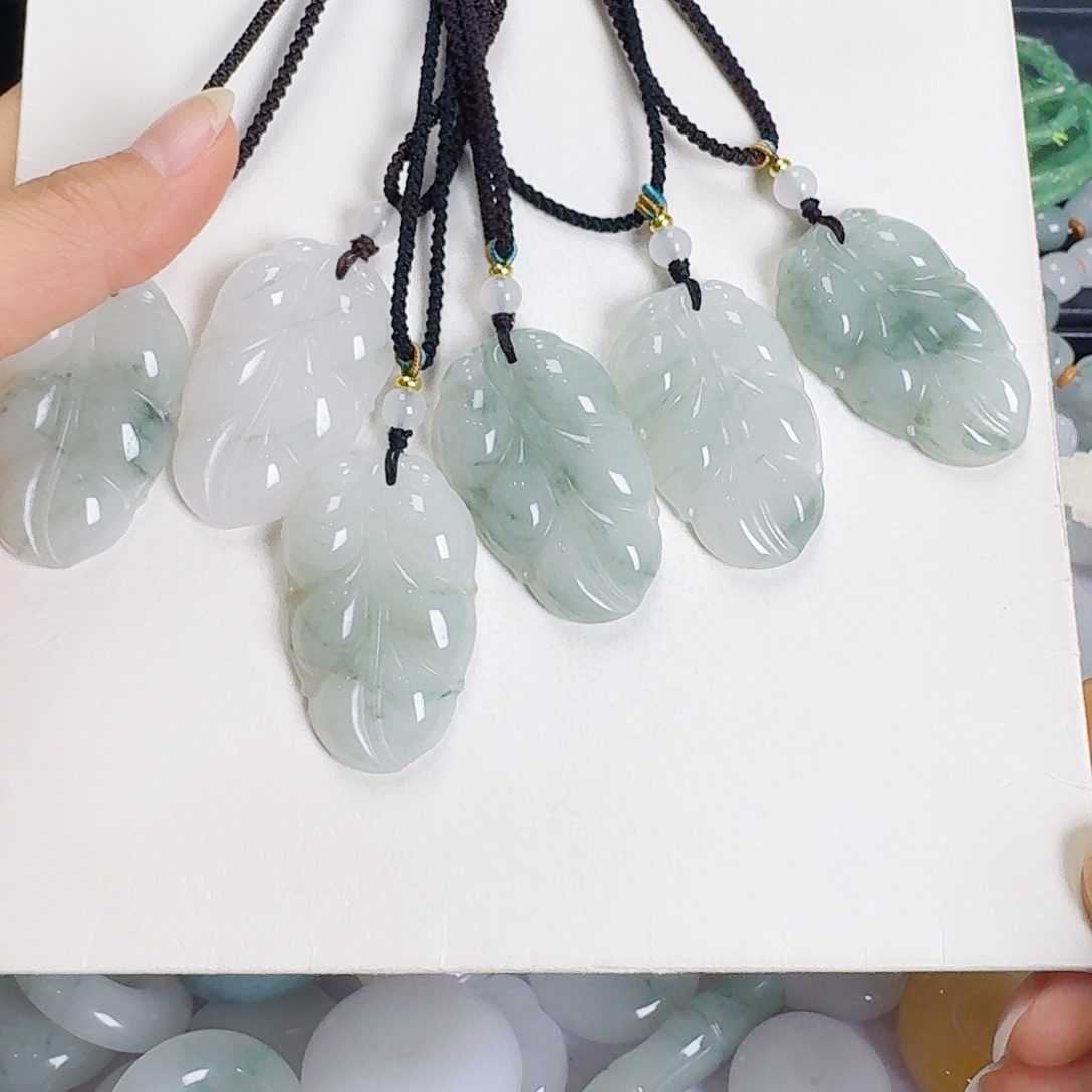 石英质玉未镶嵌颈饰多样性发其一