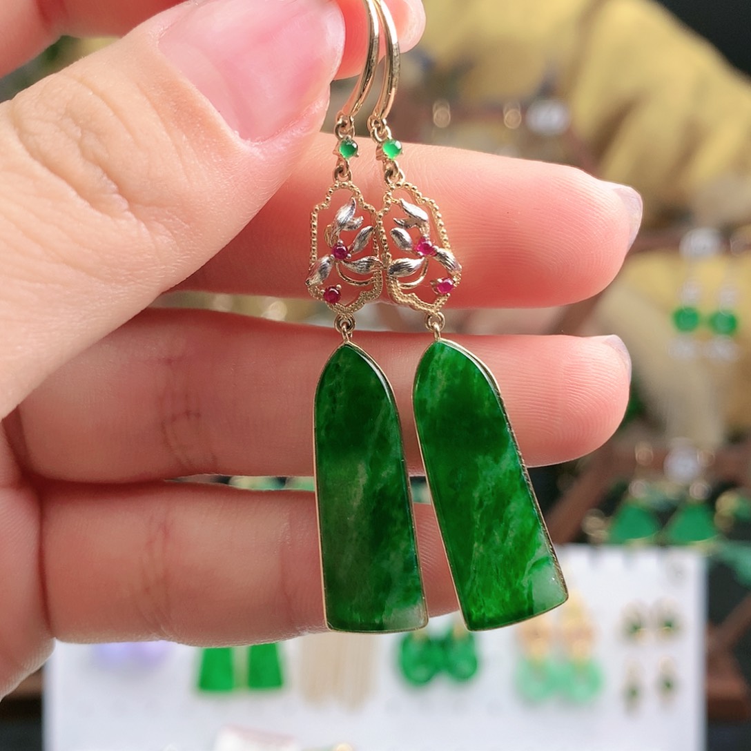 翡翠耳饰18K金镶嵌耳饰