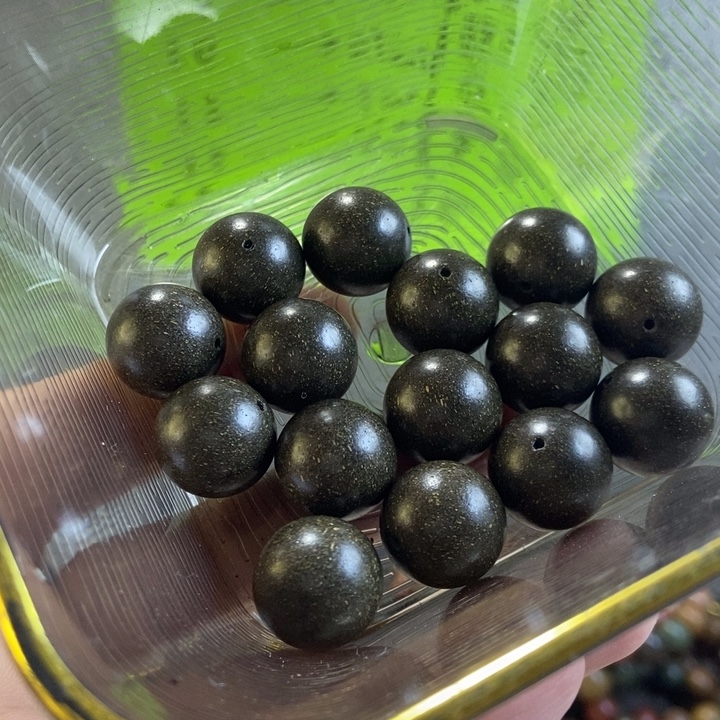 M***j泥塑1.5五行黑15颗00