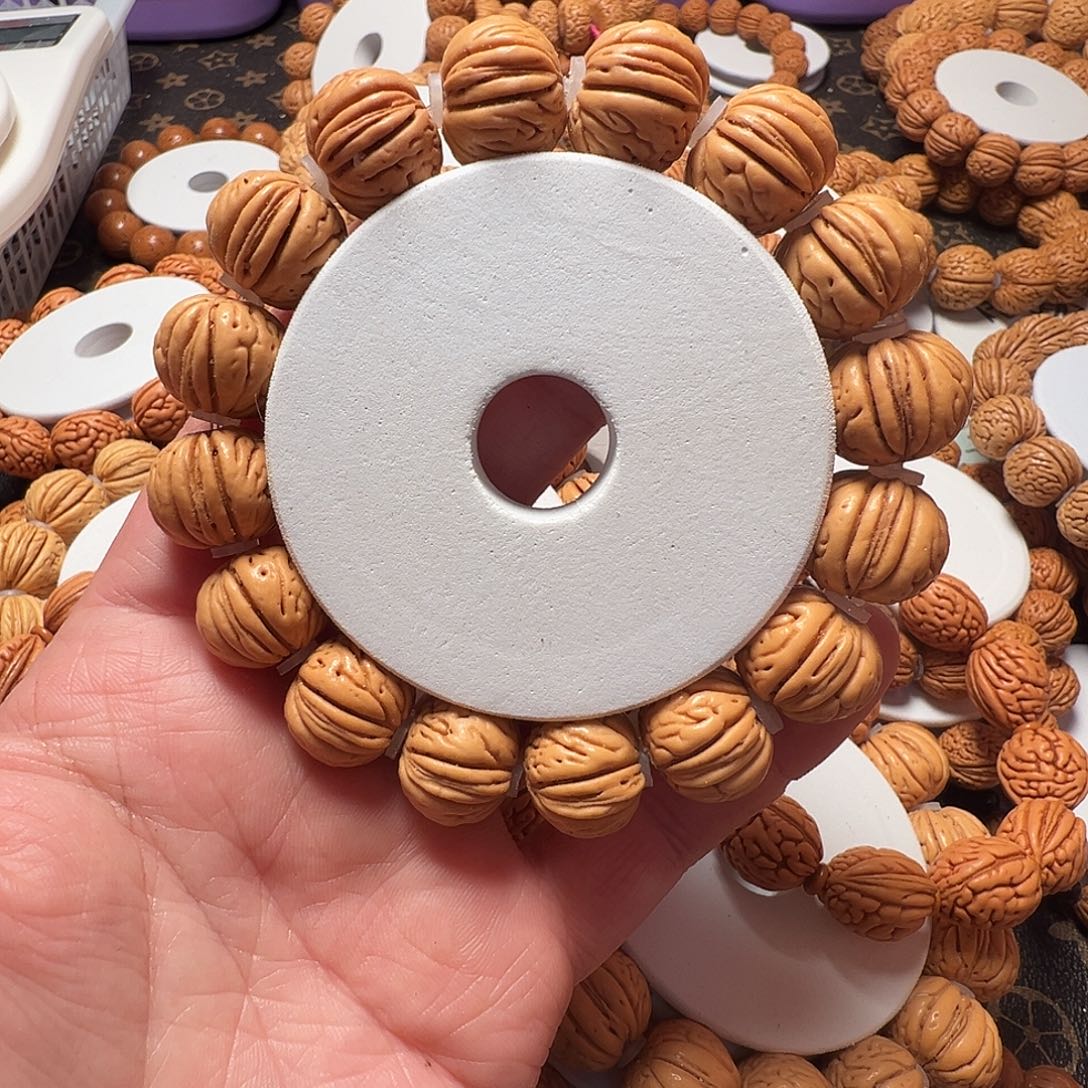 手串桃核肉纹元宝17+