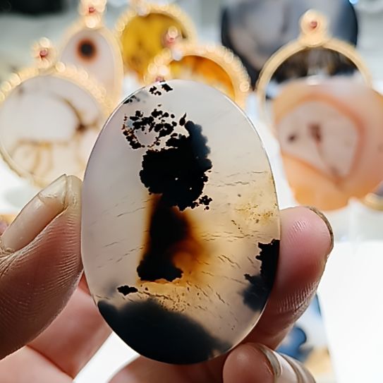 未镶嵌颈饰玛瑙/玉髓