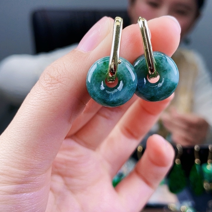 翡翠耳饰未镶嵌饰品