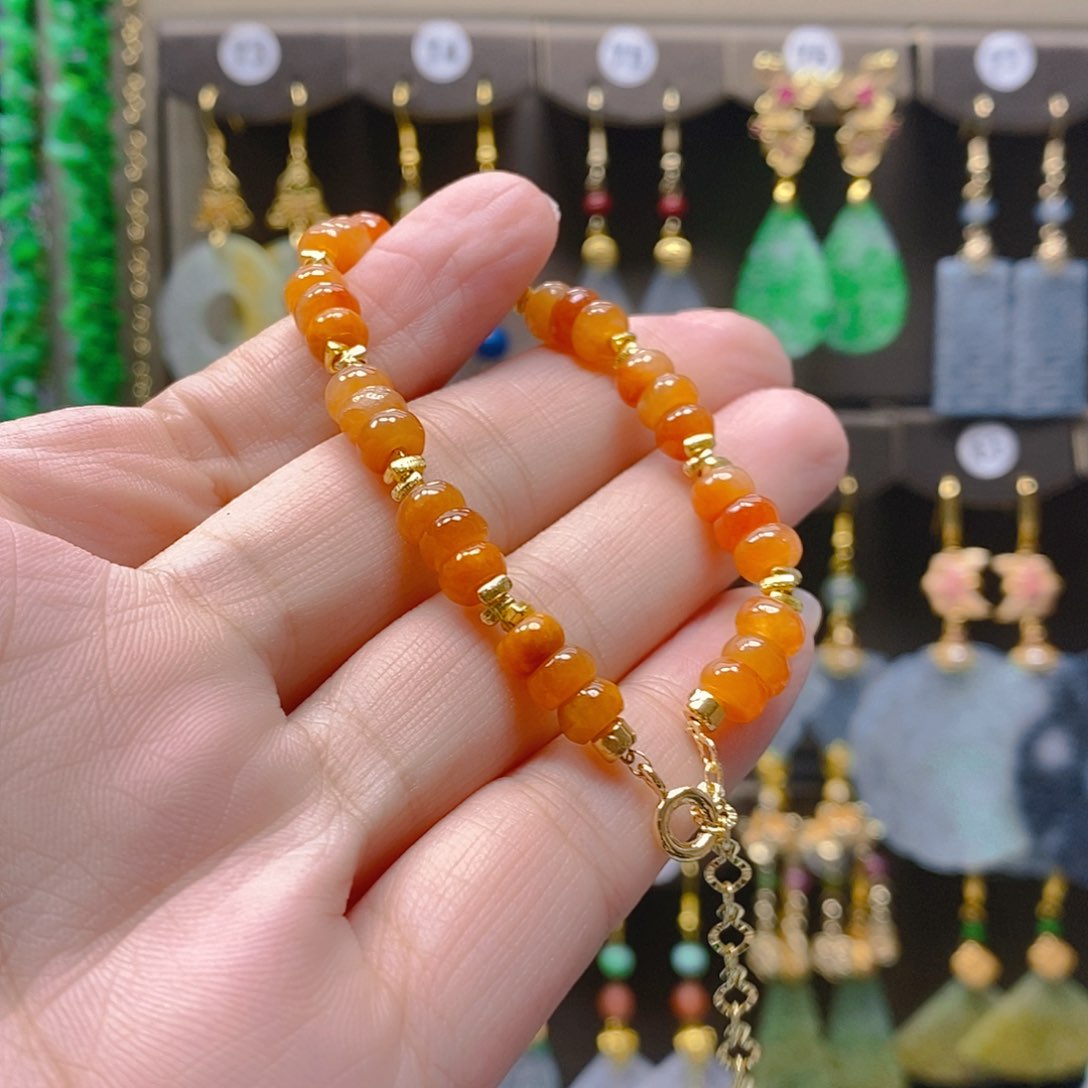 未镶嵌翡翠耳饰翡翠