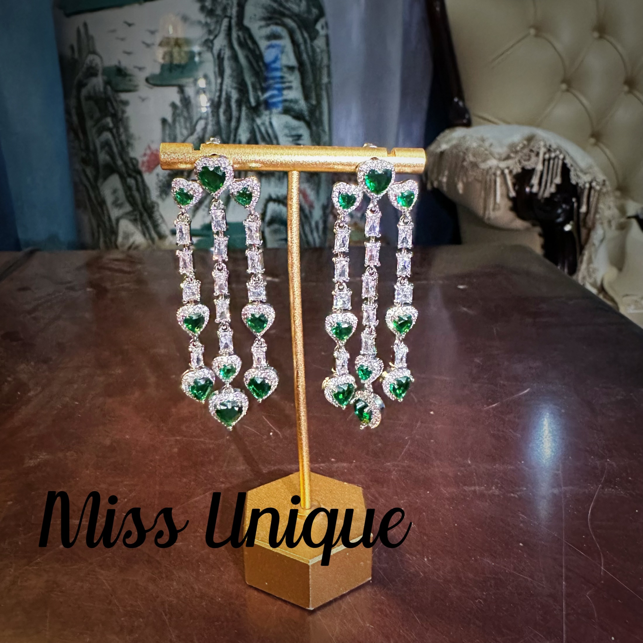 E9035绿色三条爱心耳环