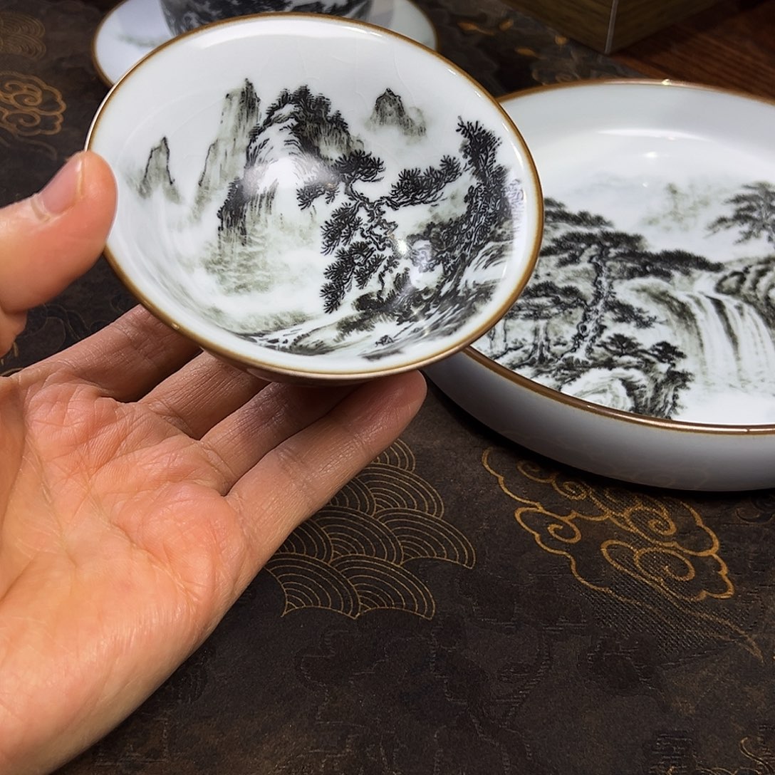 月白内外绘山水若深杯