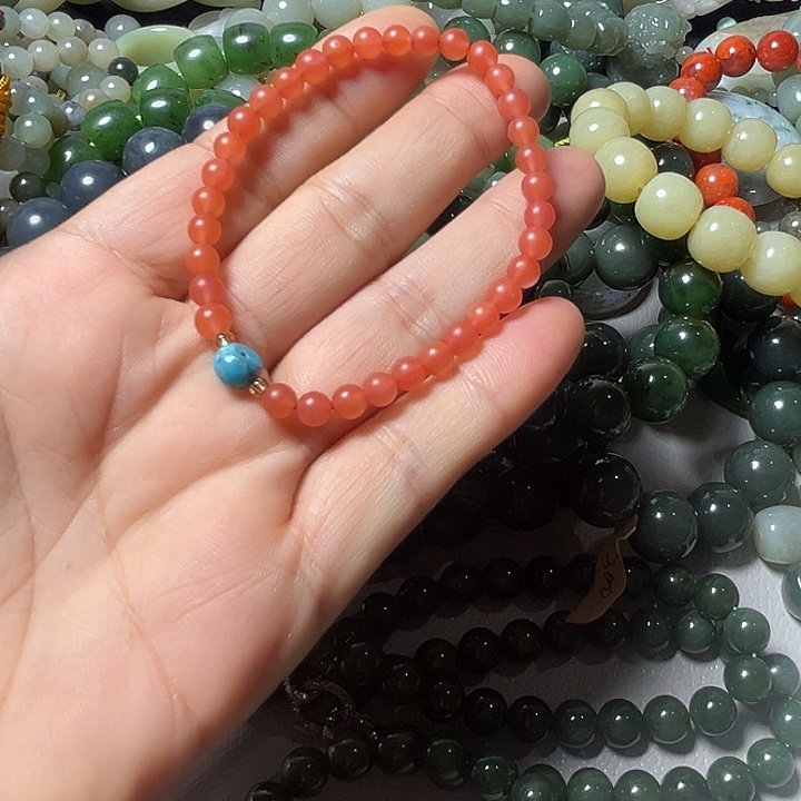 和田玉未镶嵌手串