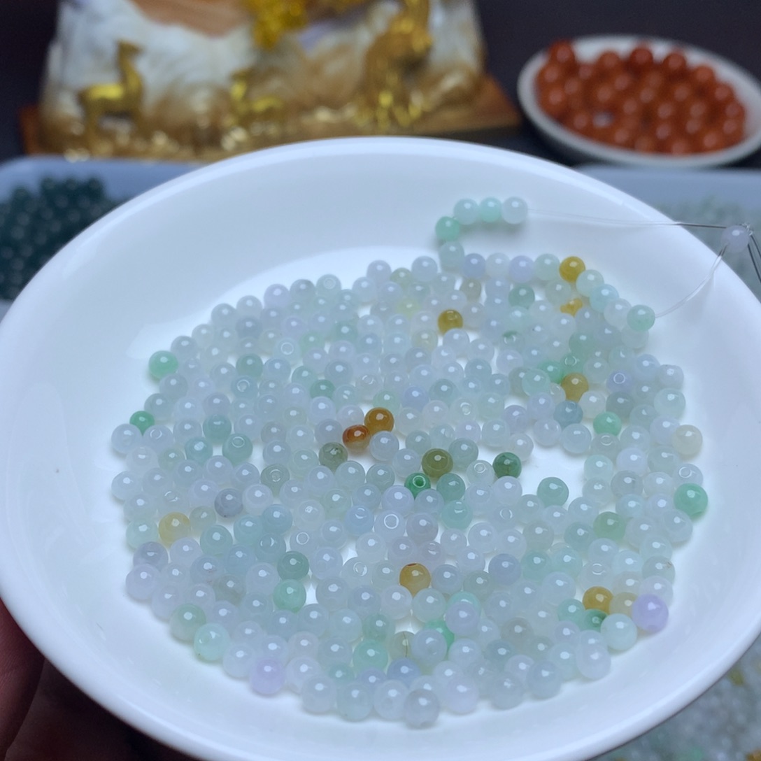 【闪购商品】翡翠手链未镶嵌卡3.8绿白100个