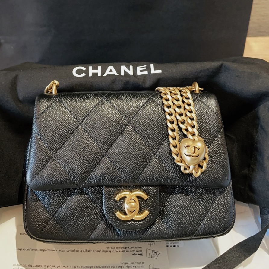 未使用 Chanel/香奈儿 黑金爱心方胖子 芯片款 可调节斜挎包
