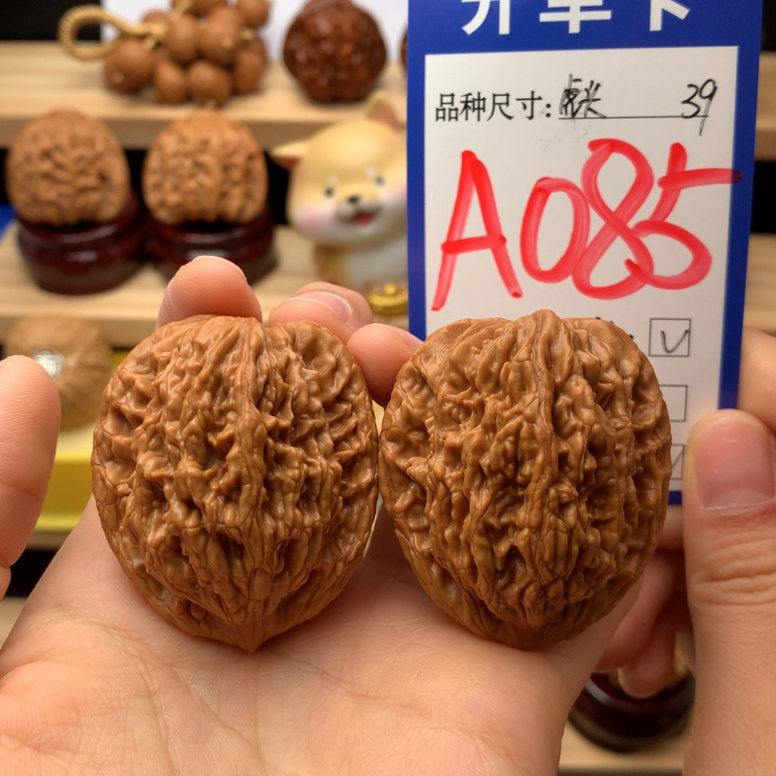 吊坠文玩核桃虎头39尺