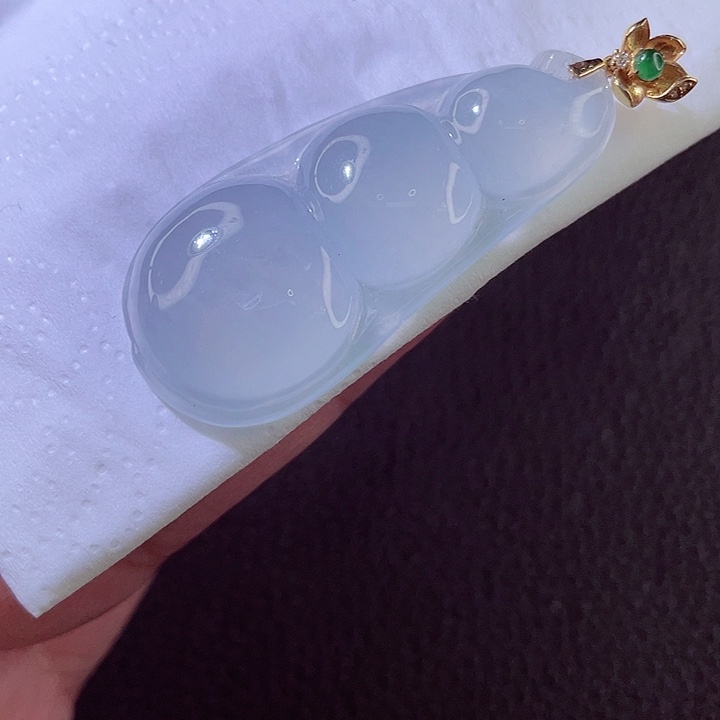 翡翠18K金镶嵌颈饰翡翠