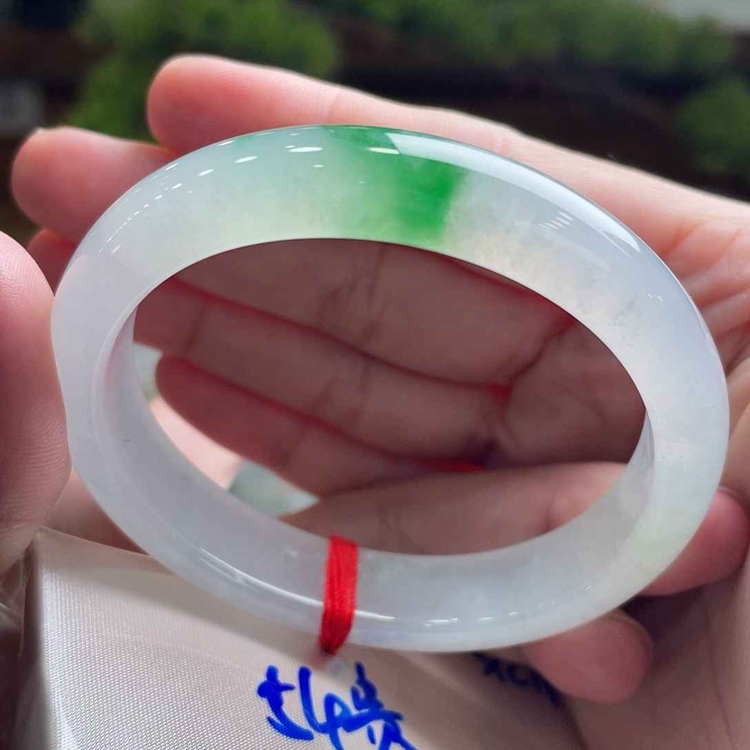 翡翠未镶嵌手镯54冰绿贵妃