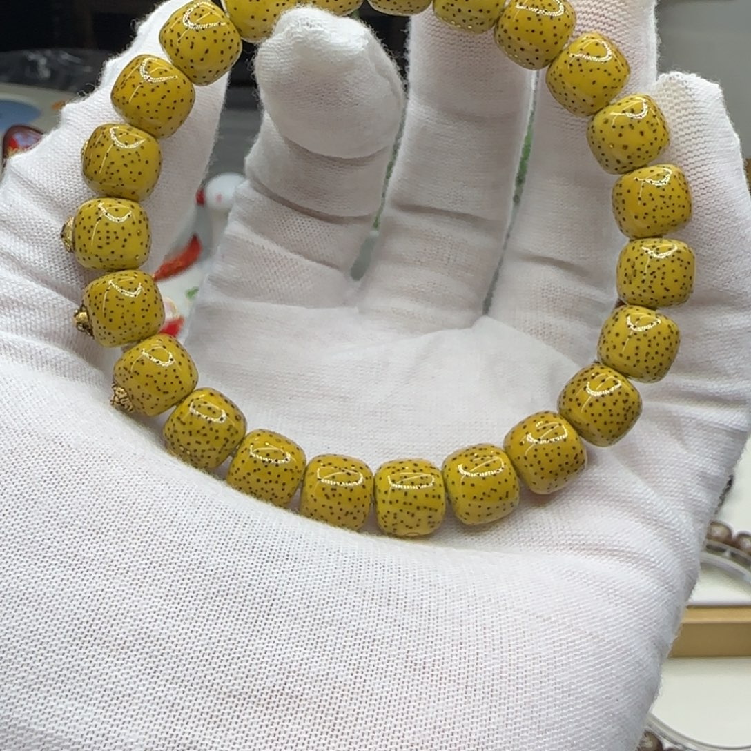 ****恒星月菩提手串原白10×9满镶