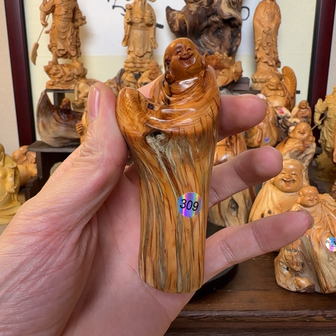 崖柏小木匠艺雕一物一拍