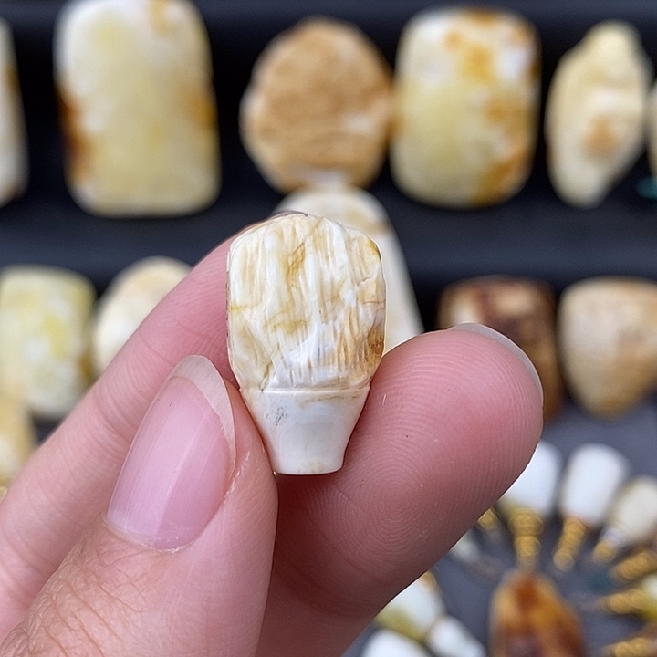 琥珀未镶嵌裸石12三通c513